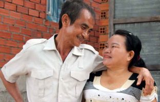 GIA ĐÌNH 2 NĂM TÙ OAN ĐƯỢC BỒI THƯỜNG GẦN NỬA TỶ ĐỒNG